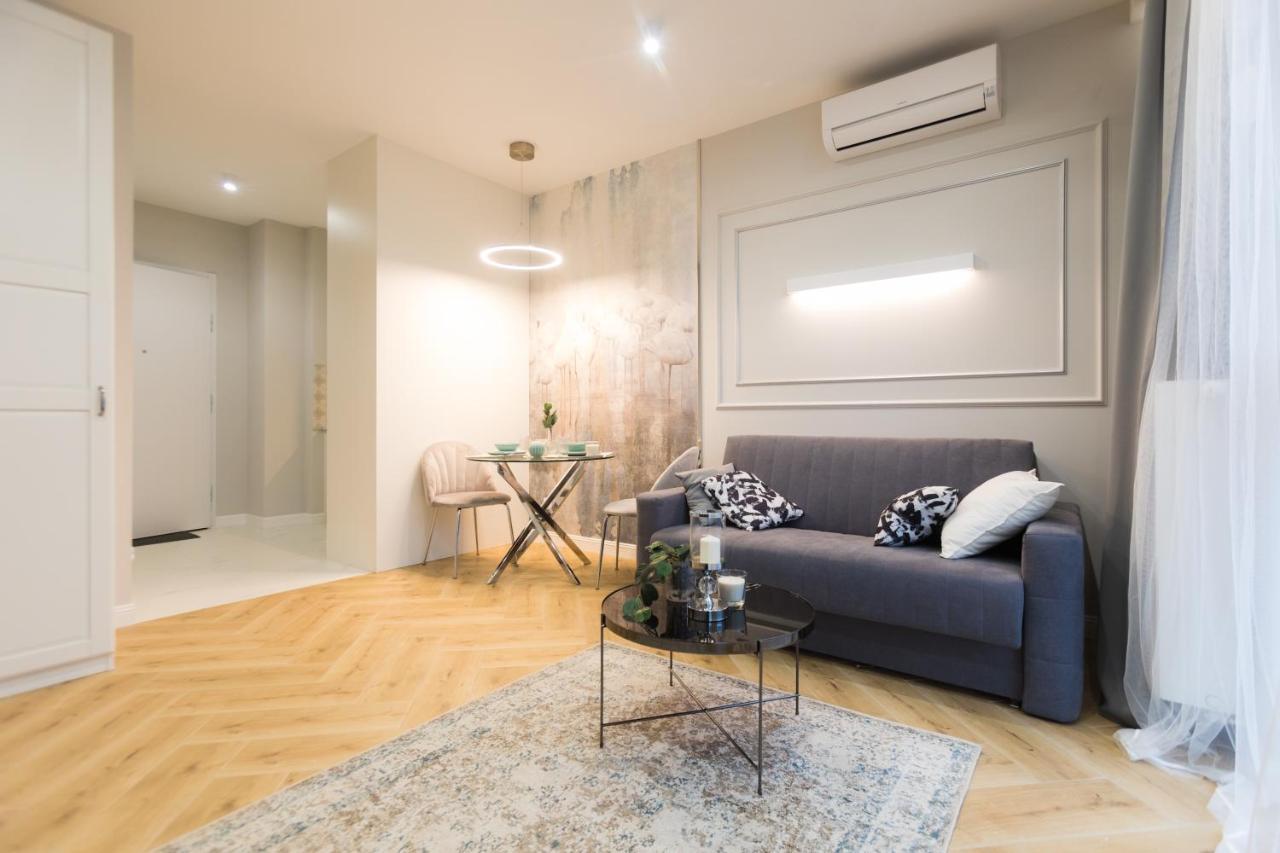 Targowa Bright Studio By Sofija Warsaw Luaran gambar
