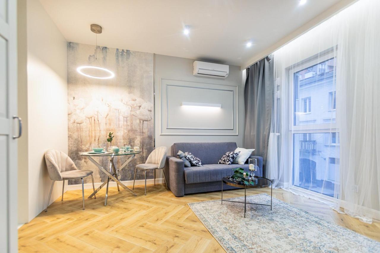 Targowa Bright Studio By Sofija Warsaw Luaran gambar