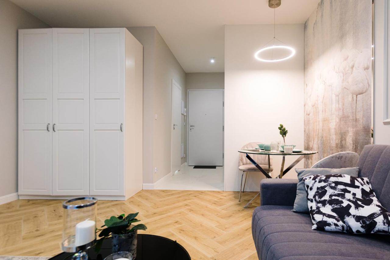 Targowa Bright Studio By Sofija Warsaw Luaran gambar