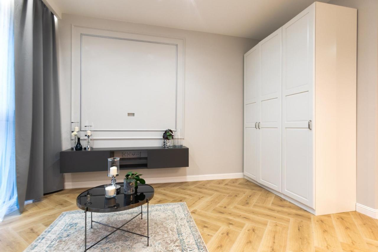 Targowa Bright Studio By Sofija Warsaw Luaran gambar
