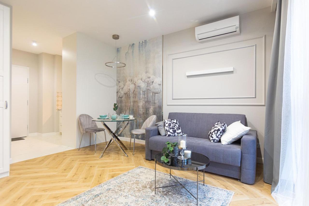 Targowa Bright Studio By Sofija Warsaw Luaran gambar
