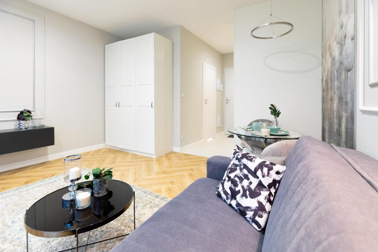 Targowa Bright Studio By Sofija Warsaw Luaran gambar
